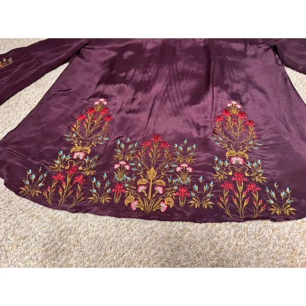 Sundance Embroidered Blouse Women's Small Burgundy V-Neck Bell Sleeve Boho - Picture 8 of 12